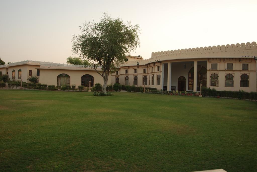 Sara Vilas Hotel Nawalgarh Екстериор снимка