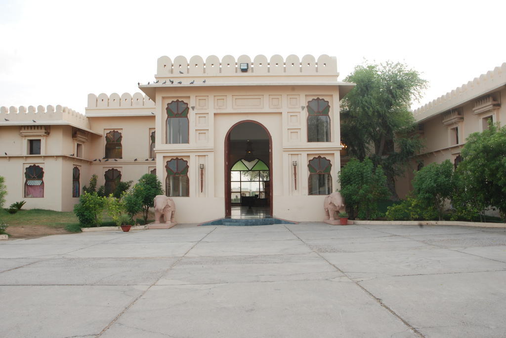 Sara Vilas Hotel Nawalgarh Екстериор снимка
